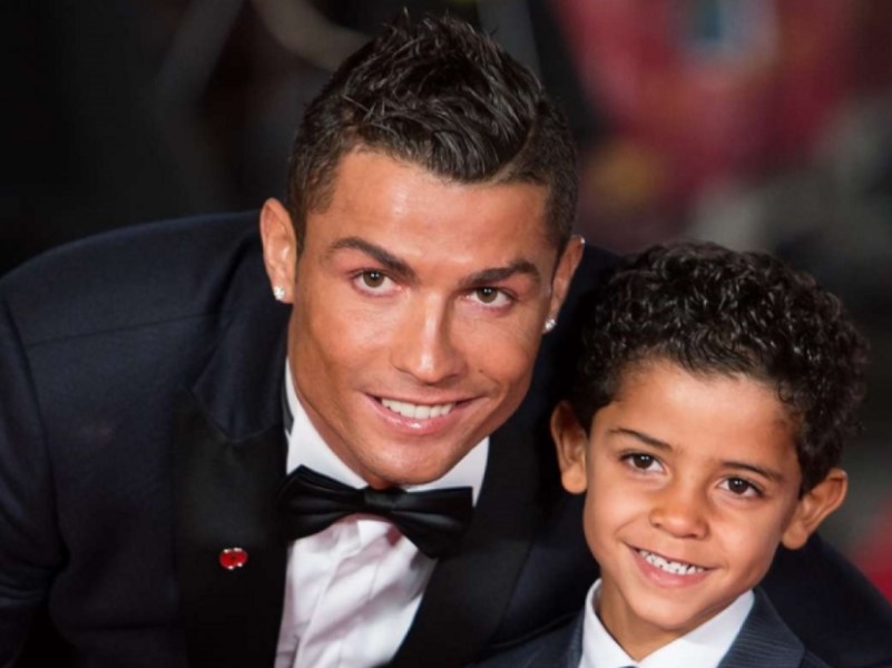 Con trai Ronaldo tên gì? Mấy tuổi?